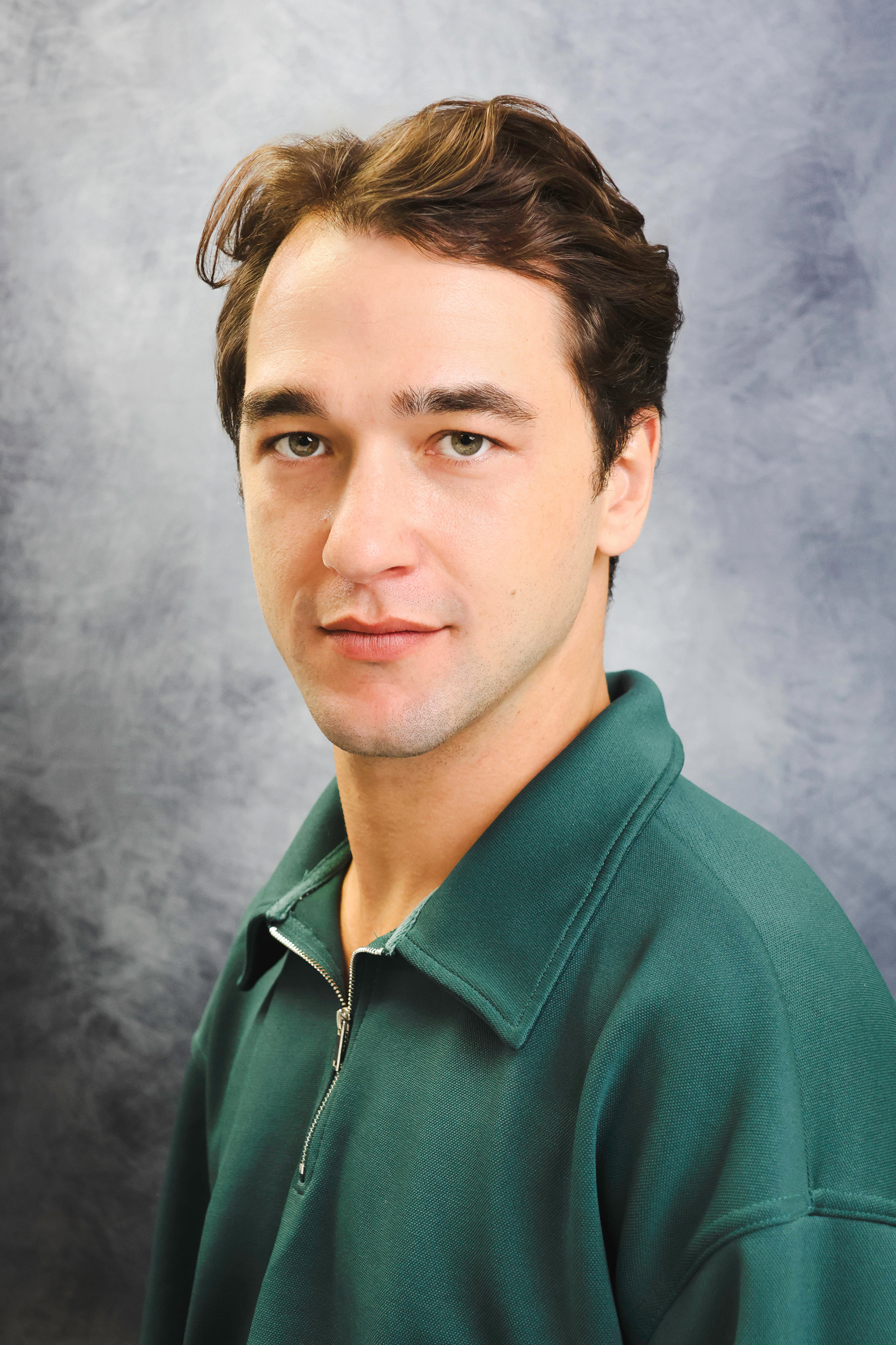 Professional vs Personal Headshots: What's the Difference? - Ceeb Moz headshot studio, London